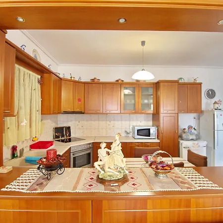 Magdas House 度假居 *